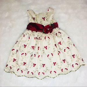 MAVEANDMEME.COM • DRESSUP@MAVEANDMEME.COM